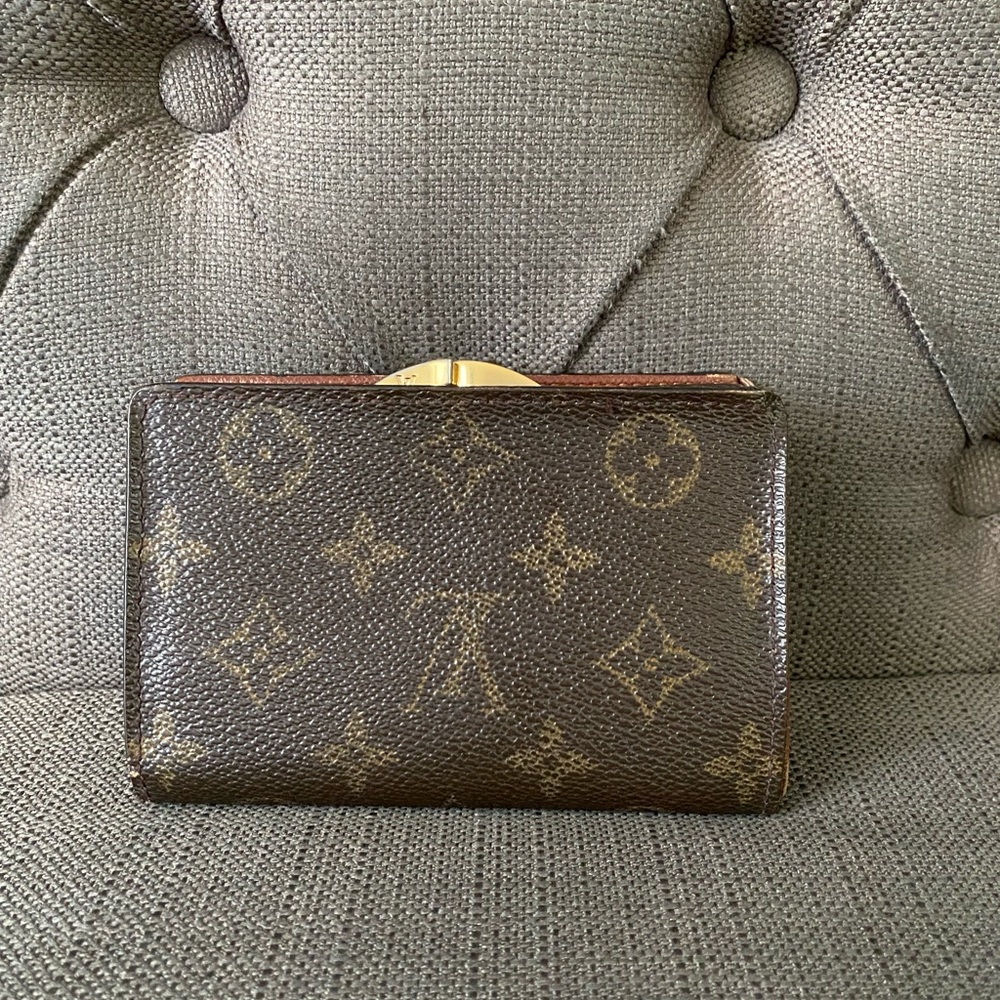Vintage Louis Vuitton Kisslock Wallet - Picture 2 of 8